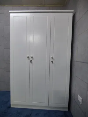 3 door cabinets