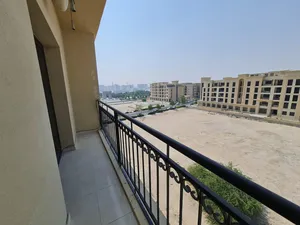 ‏٣ غرف نوم ‏.‏ ٤ حمّامات ‏.‏ 186 م٢‏0