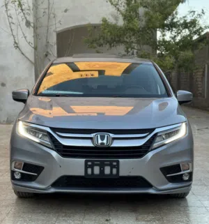 للبيع Honda Odyssey 2020 فل كامل رقم"1" استيراد كندا سيارة عائلية بمعنى الكلمة... راحة، فخامة وأمان