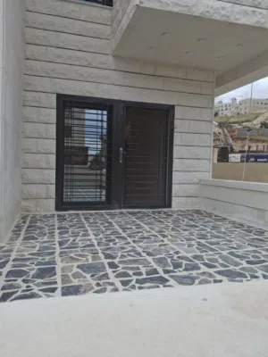 140 m2 3 Bedrooms Apartments for Sale in Amman Jubaiha