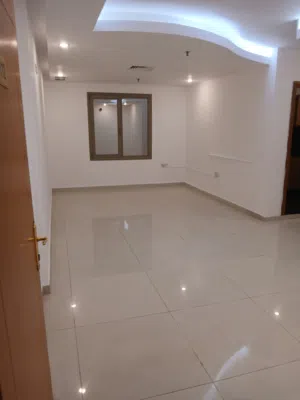شقة حديثه البنايه للإيجار