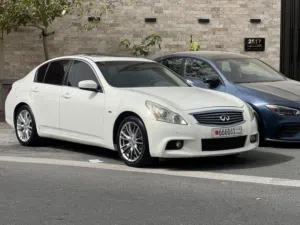 للبيع انفنتي G37 موديل 2011