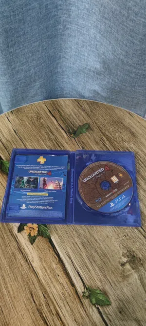 اقرأ الوصف * شريط uncharted 4 للبيع بلايستيشن 4