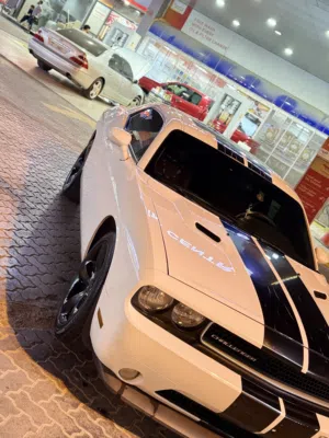 Dodge challenger 2014