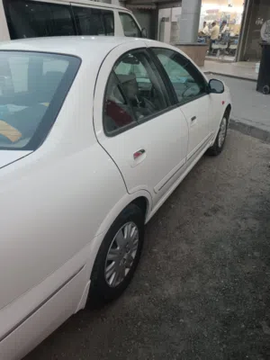 سياره نيسان صنى 2005 تواير جديده للتواصل