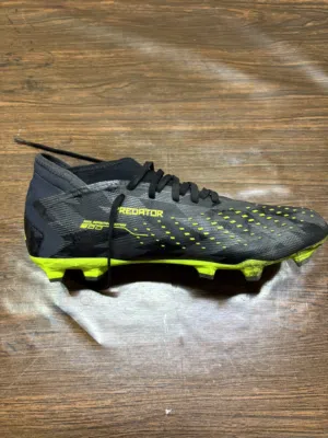 Football cleats predators