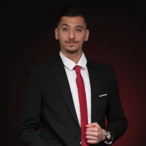 يزن الحسن 