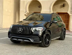 مرسيدس بنز GLE 580AMG موديل 2020 ثمان سلندر V8 توين تيربو  فيه نظام Eq Boost فل اوبشن  ماشي 70,000 ك