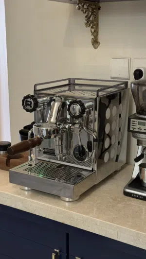 ماكينة قهوة للبيع - coffee machine for sale (rocket appartamento)