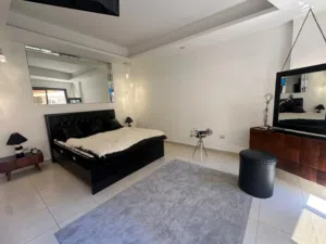 100 m2 2 Bedrooms Apartments for Rent in Amman Abdoun