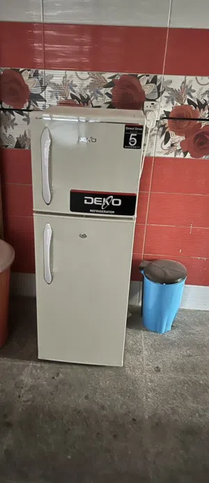 ثلاجة للبيع