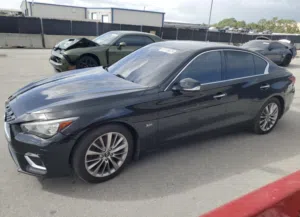Infiniti Q50 pure