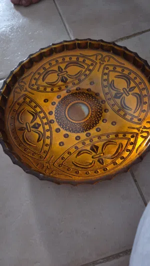 اصحون جديده في نظيف مو مستخدم بيع