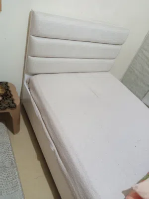 تخت مفرد ونص تفصيل مع فرشه جديد