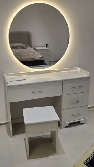 اثاث غرفة تسريحة 120 × 80 + كومودينة