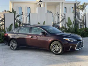 Used Toyota Avalon in Tripoli