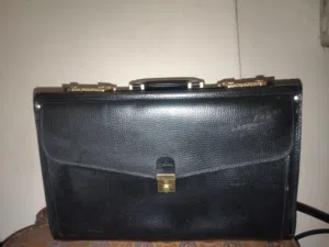 Black Other for sale  in Farwaniya