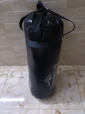 كيس ملاكمة الوزن kg 22 شركة everlast