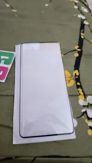 شاشات منحنيه