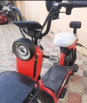 سكوتر رخيص بدون مشاكل سبب البيع حاب التخلص منه