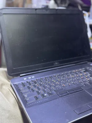 لابتوب للبيع dell اكبر حجم