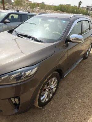Kia . Sorento . 2019 . Used3