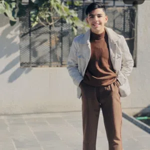 علي 