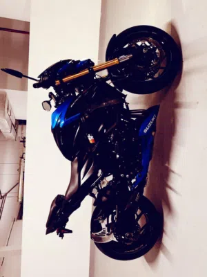 Suzuki Gsx-s750 - 2018 Engine Type: 749cc 4-stroke liquid-cooled DOHC inline-four