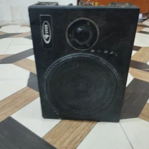 مضخم للبيع مستعمل سعره 40 وبي مجال