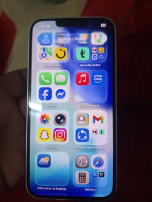 iphone 14 Regular  1 month used only  brand New  128 GB battery Health 99% Neat and Clean