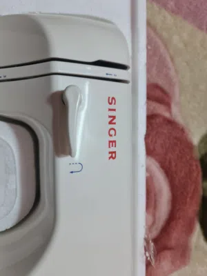 ماكنه خياطه للبيع نوع سنجر