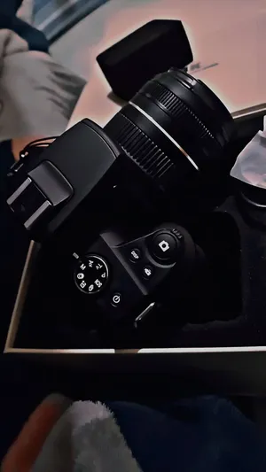 DSLR Cameras . Other . Used2