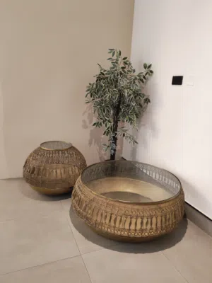 للبيع طاولات جانبية فخمة Luxury side tables for sale
