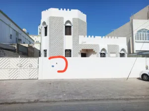 HOUSE FOR RENT – AL KHOUD