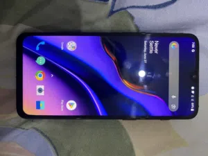 ONEPLUS 6T nfc  128gb/ 8gb ram Snapdragon846 processor