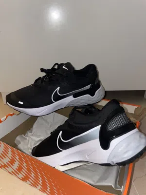 NIKE RENEW RUNS 3 “BLACK”