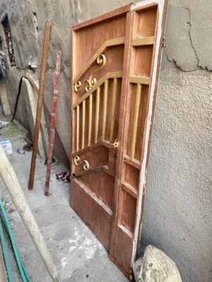 باب طلاقه وربع قوي قياس عرض 120 سم طول 2 متر