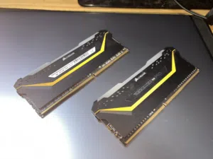 RAM 2x8 DDR4 corsair