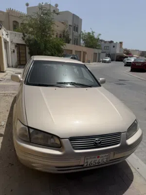 سيارة للبيع نظيفة