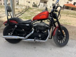 دراجة هارلي ديفيدسون إيرون 883 موديل 2013 مستعملة بمحرك 750-999 سي سي