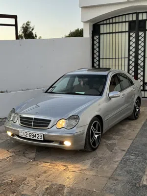 مارسيدس بينز موديل 2002 للبيع
