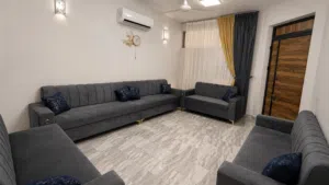 طقم كنب عراقي فاخر تصميم خاص جديد بحالة ممتازة