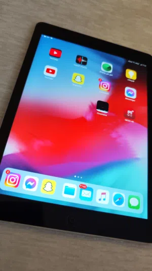 ايباد اير ذاكرة 64  متوقف التحديث ع 12 يشتغل تصفح يوتيوب برامج ع اصدارات قديمة سلس