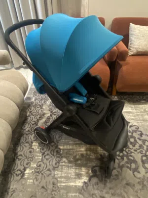 عربة شبه جديده mothercare