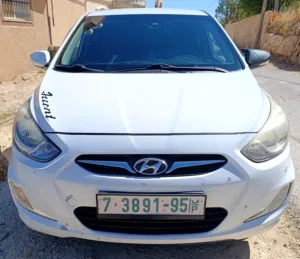 Hyundai . Accent . 2014 . Used2