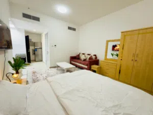 G2- استديو مفروش للايجار الشهري في عجمان مساحة واسعة بناية جدية فرش جديد كورنيش عجمان 3799