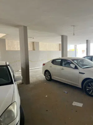 شقة ممتازة في مجمع سكني فالدعوة الاسلامية بوابة الجـبس 3 غرف نوم ومربوعه باقي التفاصيل فالوصف
