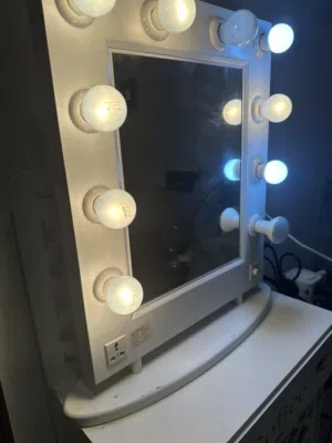 تسريحه بإضاءة