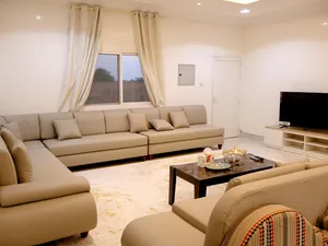 3 Bedrooms . Furnished . Daily3