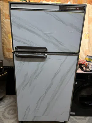 ثلاجة للبيع كلفيناتور 651 لتر/ 23 قدم Kelvinator